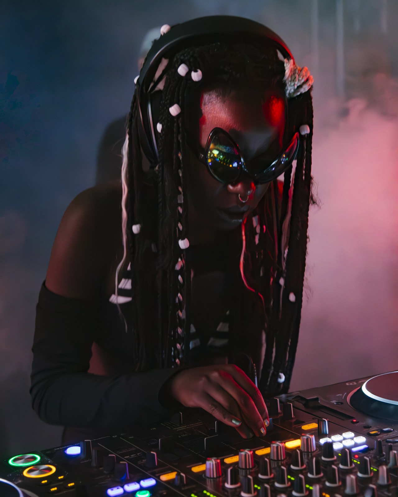 Makossiri DJing
